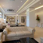 Paradis 4*