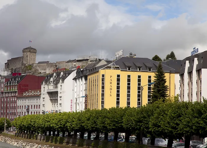 Hotell Paradis 4*