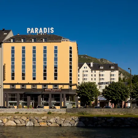 Paradis 4*