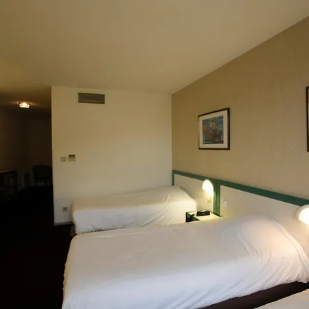 Paradis Hotel 4*