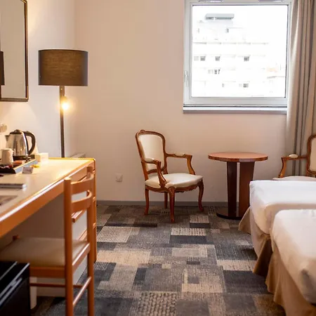 Hotel Paradis 4*