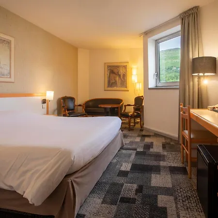 Paradis Hotel 4*