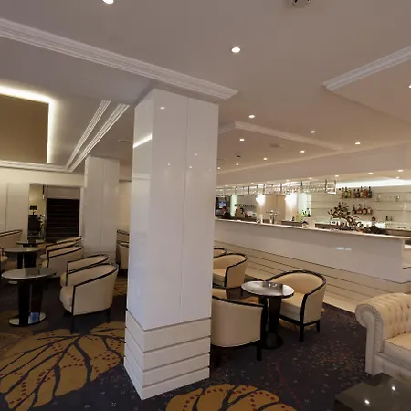 Paradis 4*