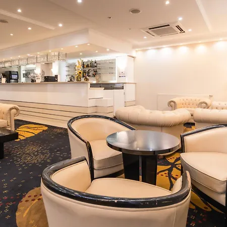 Paradis 4*