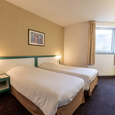 オテル パラディ 4*