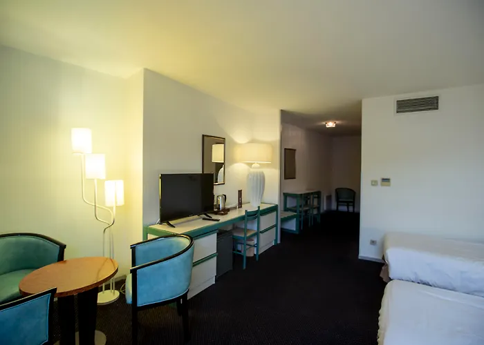 オテル パラディ