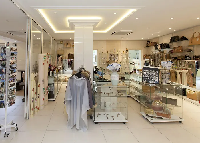 オテル パラディ 4*