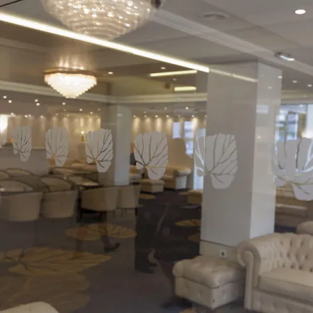 Paradis فندق لورد